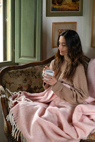 Beba - Plaid Leggero in Baby Alpaca e Lana Garzata Rosa