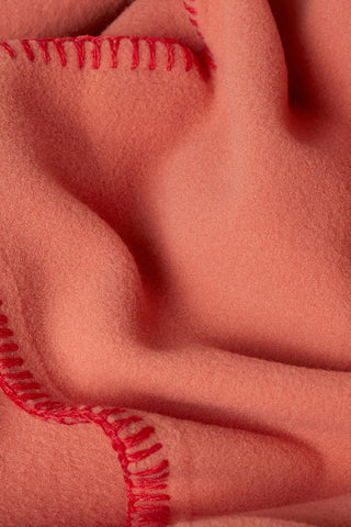 Neda Calda Coperta in Pile Corallo