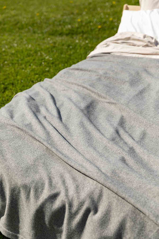 Piuma Coperta in Lana Vergine Grimed