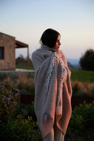 Beba - Plaid Leggero in Baby Alpaca e Lana con Frange Beige