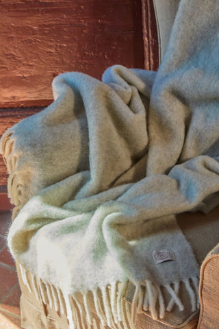 Beba - Plaid Leggero in Baby Alpaca e Lana con Frange Perla