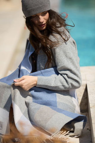 Dalis - Morbido Plaid in Lana Merinos e Cashmere Avio a Quadri