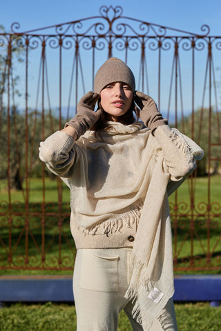 Elisa - Elegante Cappello in Puro Cashmere Tortora