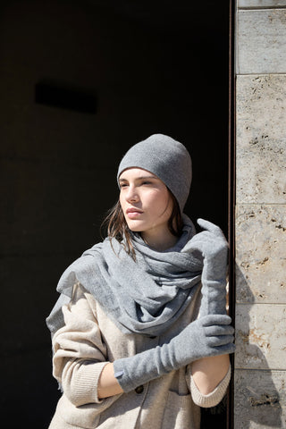 Elisa - Raffinato Cappello in Puro Cashmere Grigio
