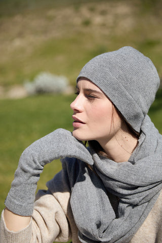 Elisa - Raffinato Cappello in Puro Cashmere Grigio