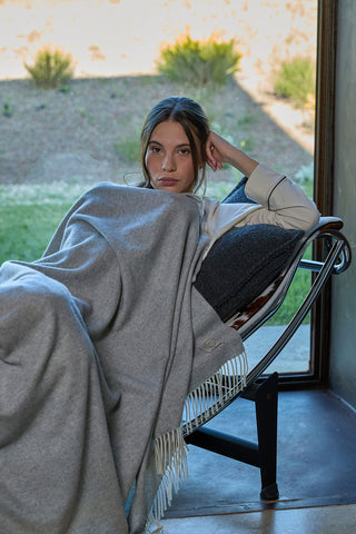 Saser - Raffinato Plaid in Puro Cashmere con Frange Perla