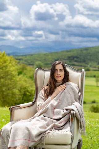 Scozia Plaid in Lana Vergine Beige Bianco Rosso