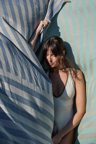 Stripe - Pareo Mare Traspirante in Puro Lino a Righe Celeste